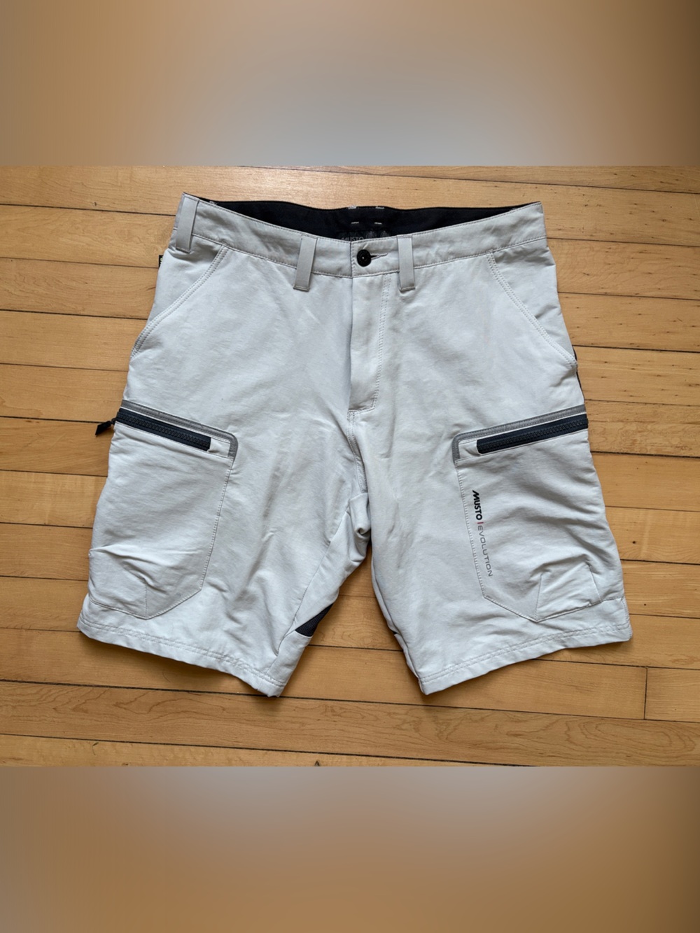 Musto Men's Light Gray Sailing Cargo Shorts with Zip Pockets